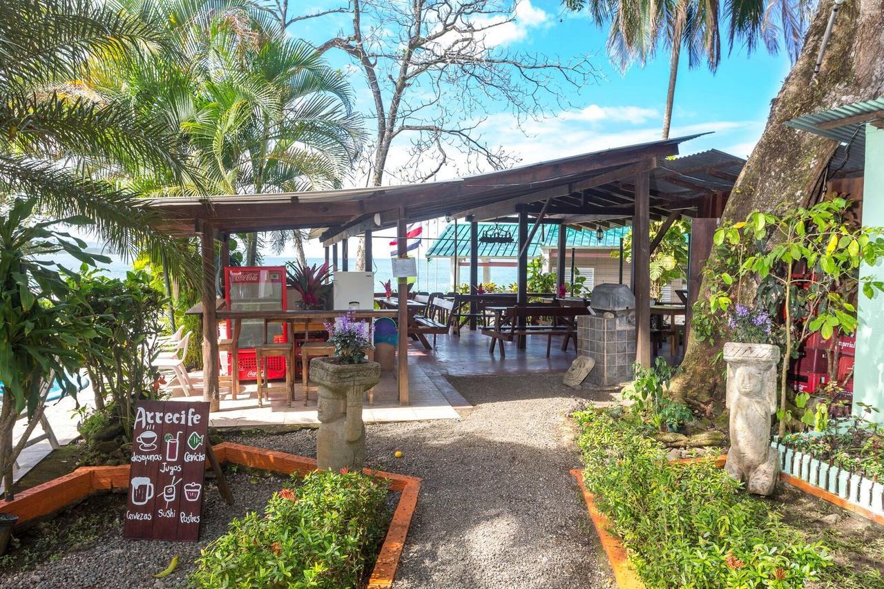 Cabinas Arrecife Cahuita Eksteriør bilde